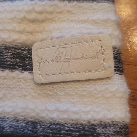 Baby girl 3 month 7 for all mankind 2 piece set - Picture 5 of 6